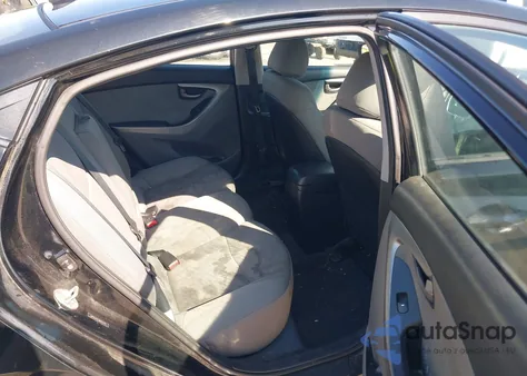 2011 Hyundai Elantra Gls/Limited z USA, uszkodzony, nr VIN 5NPDH4AE1BH053579